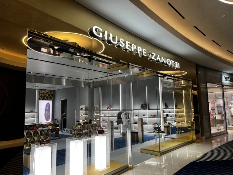 giuseppe-zanotti-featured