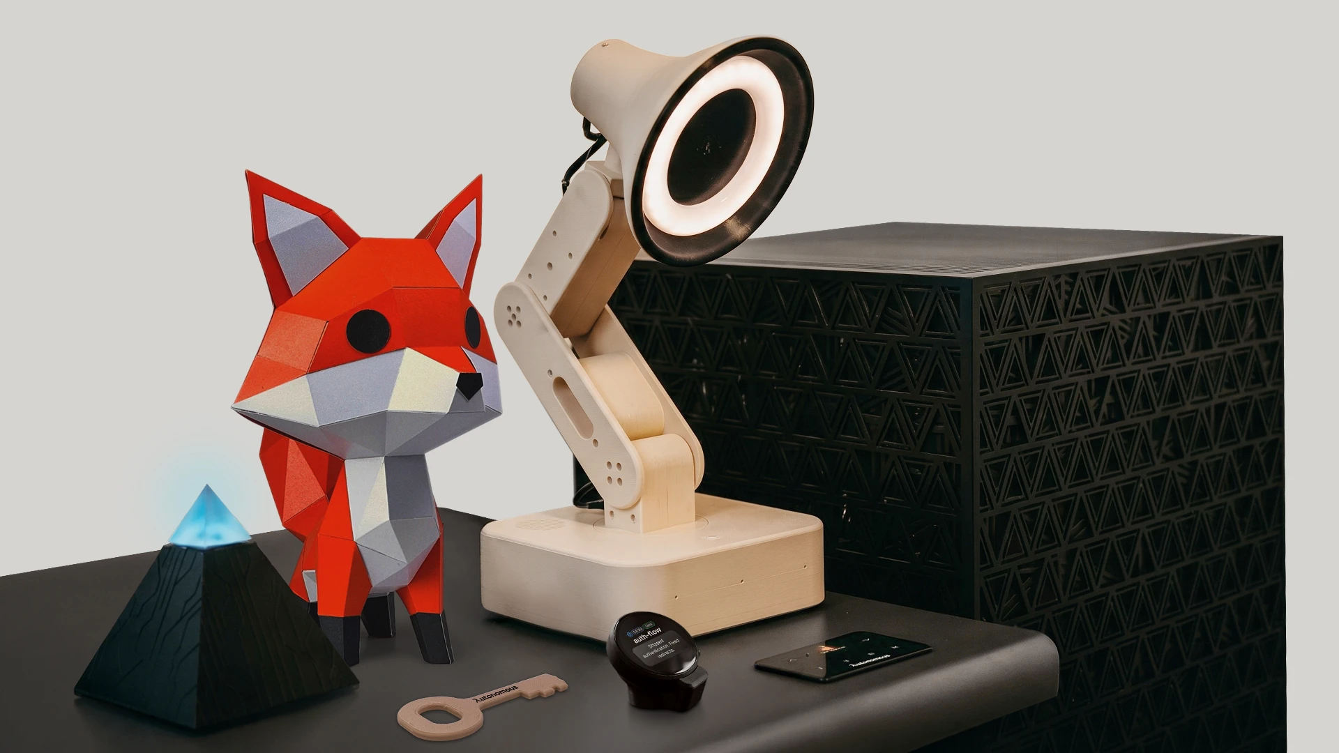 autonomous desk product image